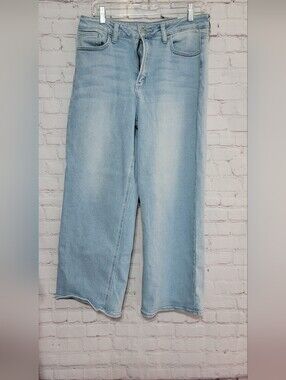 Just USA Light Wash Wide Leg Jeans Size 10 Worn Once!